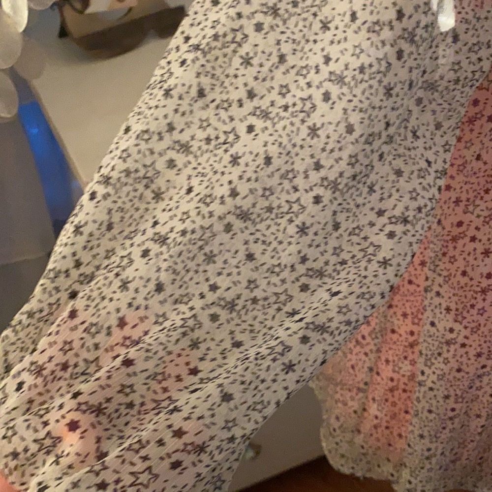 NWOT Ruffle star blouse - Picture 4 of 6